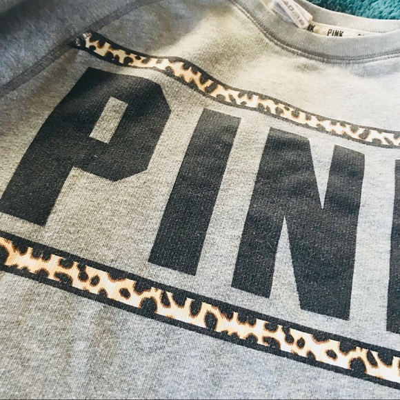 Rare VS PINK Cheetah print crew neck - Picture 3 of 4